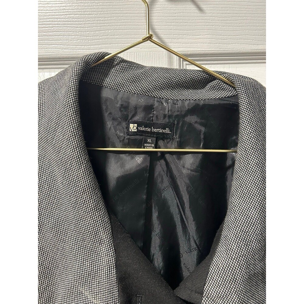 Jacket - Picture 2 of 2